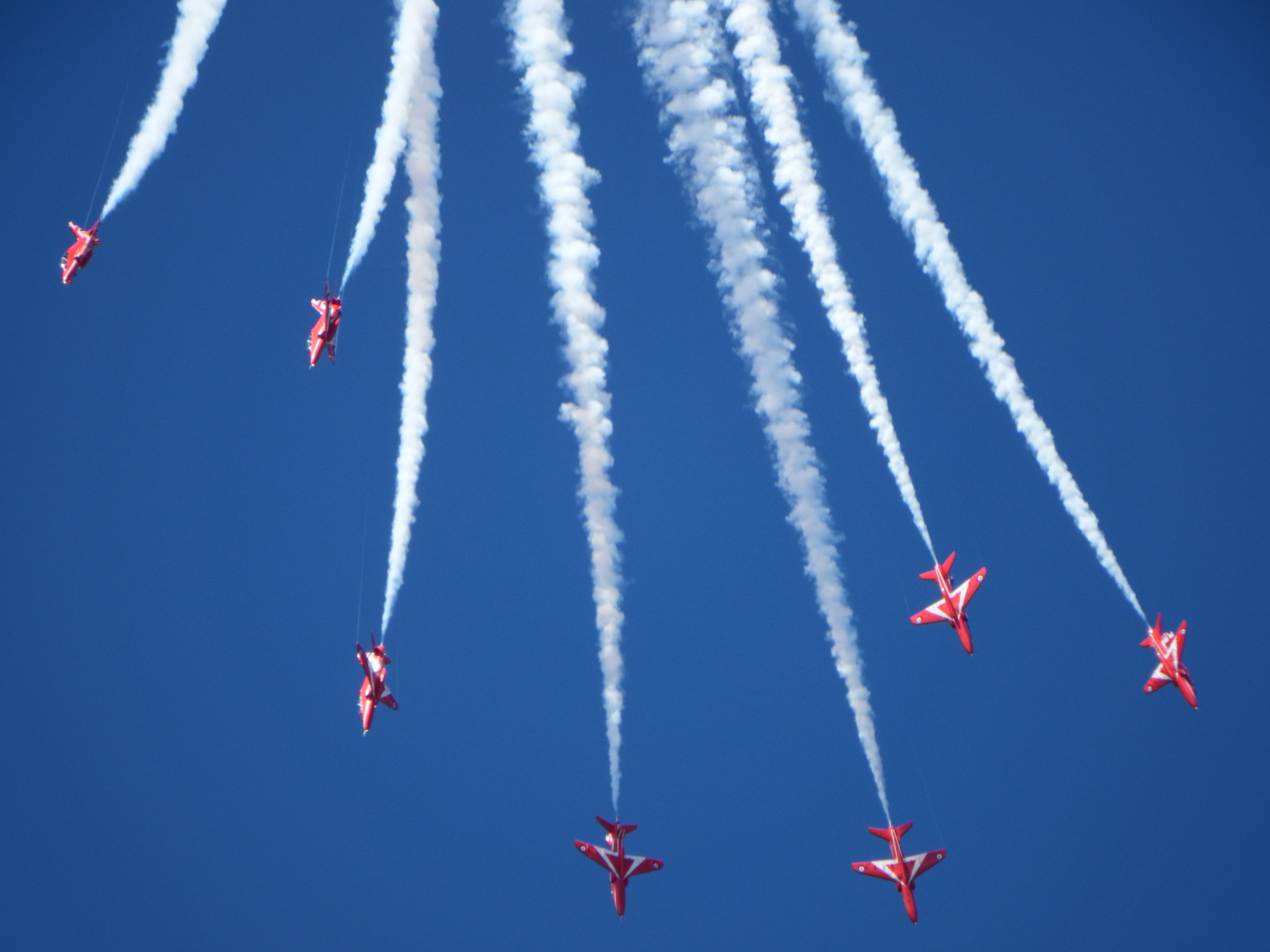 Red Arrows white smoke