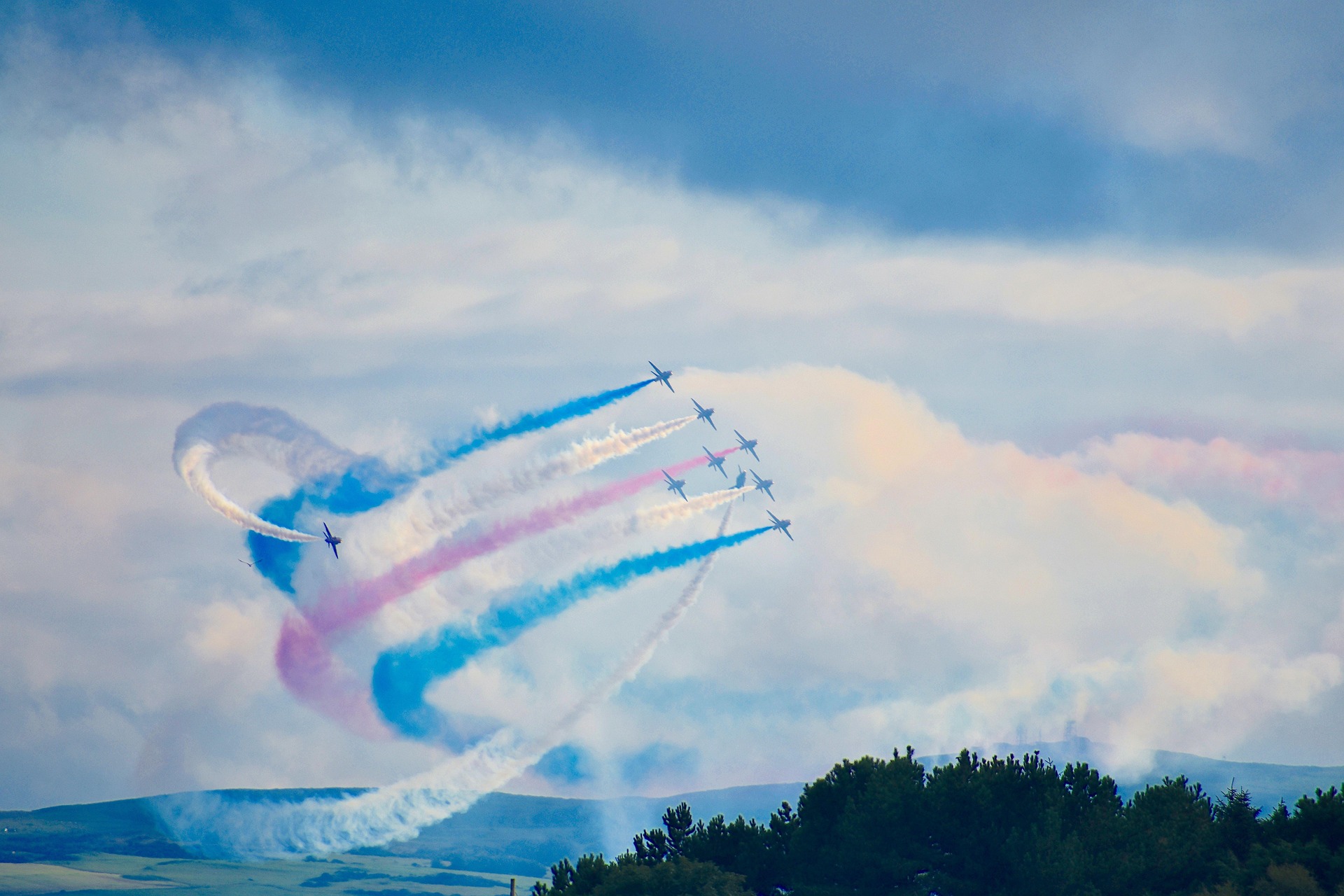 Red Arrows formation display